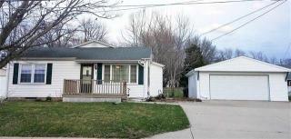 120 Stewart St, Geneseo, IL 61254-1312