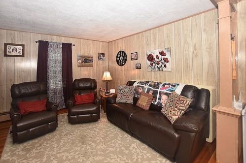 1281 Victory Hwy, Burrillville, RI 02858-1124