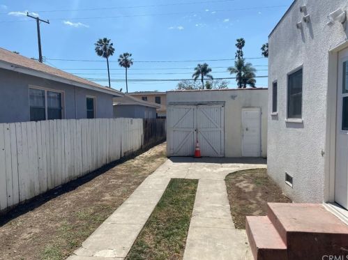 811 Zeyn St, Anaheim CA  92805-1842 exterior