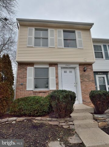 8401 Lazy Creek Ct, Springfield, VA 22153-3840