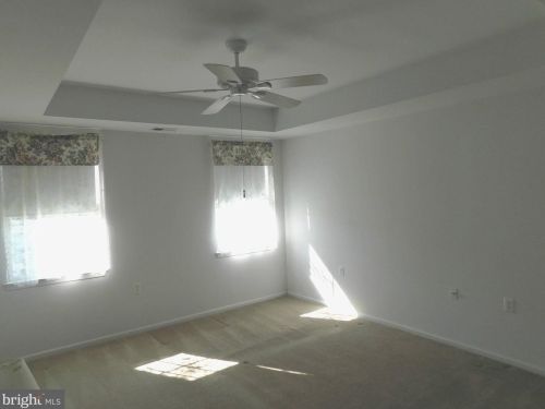 203 Meadowlark Dr, Trenton NJ  08690-3569 exterior