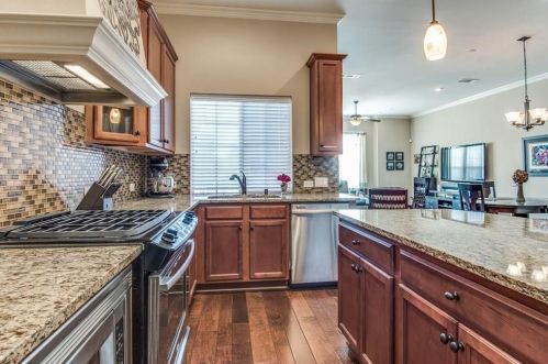 1935 Luther Rd, Irving TX  75063-3938 exterior