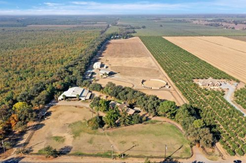10549 Jack Tone Rd, Stockton, CA 95212-9202