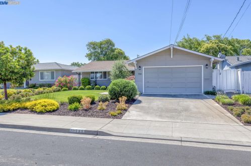 733 Del Mar Ave, Livermore, CA 94550-5332