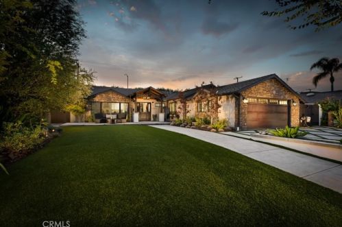 11771 Martha Ann Dr, Los Alamitos, CA 90720-4231