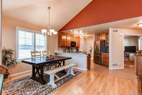 7588 Quatar Way, Aurora CO  80016-7119 exterior