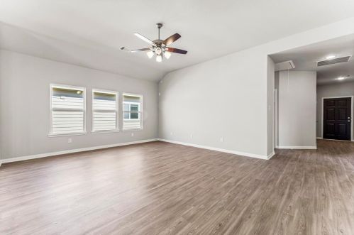 1722 Cindy Ln, Conroe TX  77304-3158 exterior