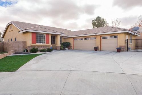 43102 28th St, Lancaster, CA 93536-1618