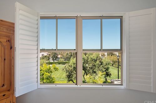 121 Blaze, Irvine CA  92618-1507 exterior