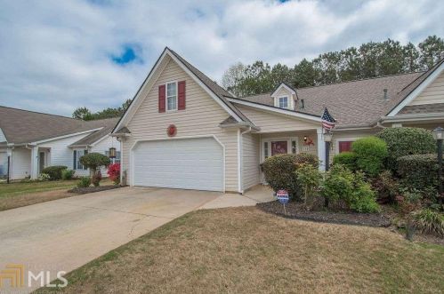 110 Courtyard Dr, Newnan, GA 30265-3164