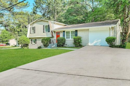 6625 Hidden Brook Trl, Atlanta GA  30349-4447 exterior