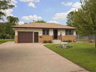 1045 Street St, Anoka, MN 55303-2601