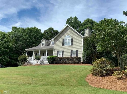 131 Oak Leaf Dr, Carrollton, GA 30116-7549