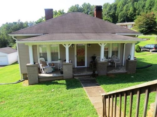 505 10th St, Fieldale, VA 24089-3096
