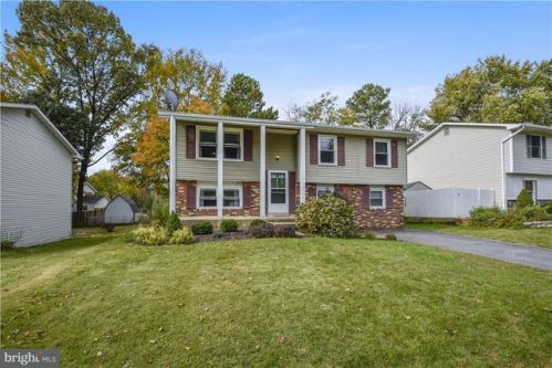 944 Autumnwood Dr, Gambrills, MD 21054-1207