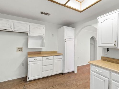 1212 Lilac St, Fort Worth TX  76110-2039 exterior