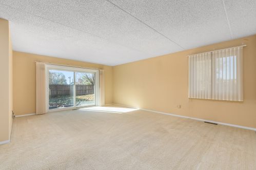 1334 Buell Ave, Joliet, IL 60435-6871