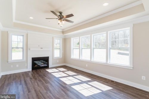 1124 Heaps Rd, Street, MD 21154-1413
