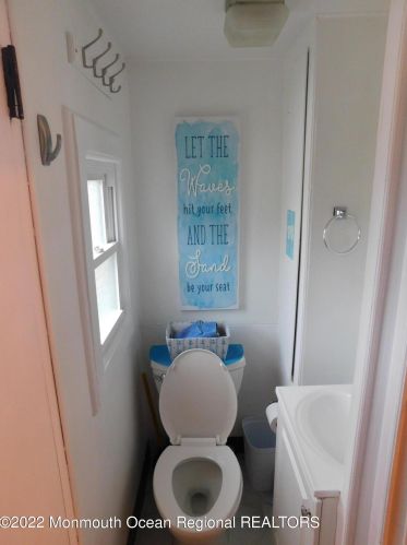 104 Amberjack Way, Lavallette NJ  08735-1203 exterior