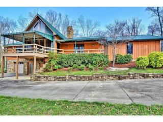 117 Wildwood Pt, Unicoi, TN 37692-6603