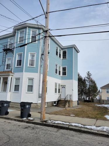 31 Amory St, Providence, RI 02904-1502