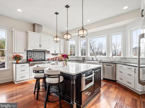9188 Marovelli Forest Dr, Lorton, VA 22079-3450