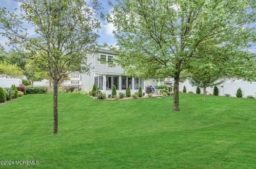 20 Pne Needle St, Wall Township NJ  07731-2647 exterior