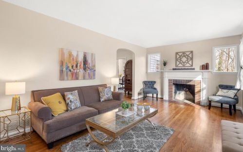 1626 Oakview Dr, Silver Spring MD 20903-2243 exterior