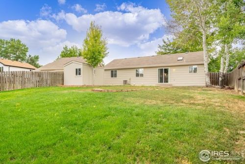 1214 Belle Dr, Loveland CO 80537-3704 exterior