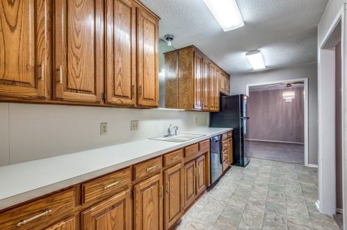 2440 Pecan Grv Ct, Irving TX  75060-6563 exterior