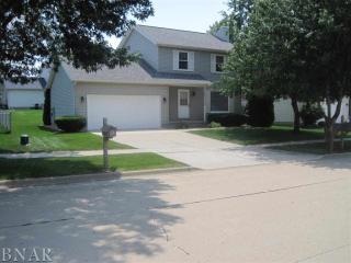 65 Vermont Ave, Bloomington, IL 61701-1444