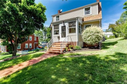 96 Christian St, Wallingford, CT 06492-3604