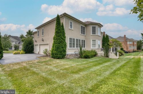 15713 Spyglass Hill Loop, Gainesville, VA 20155-3226