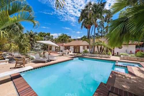 11411 Arroyo Ave, Santa Ana CA  92705-2469 exterior
