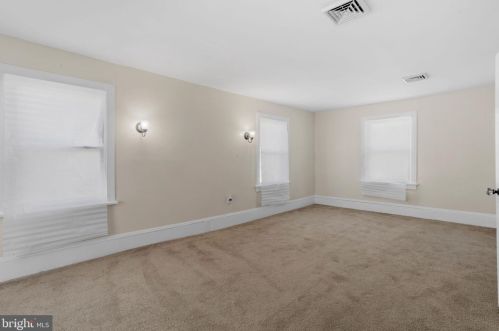 26 Crescent Blvd, Camden NJ  08108-1042 exterior