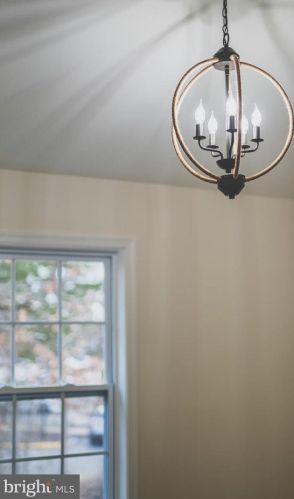 8527 Bauer Dr, Springfield VA  22152-2345 exterior