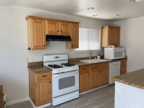 3130 Tyler Ave, Anaheim CA  92801-6038 exterior