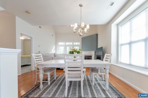 1327 Stoney Ridge Rd, Charlottesville, VA 22902-8259