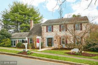 9401 Delancey Dr, Vienna, VA 22182-3410