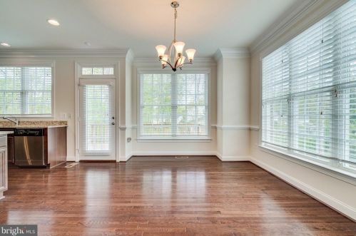 7892 Carbondale Way, Springfield VA  22153 exterior