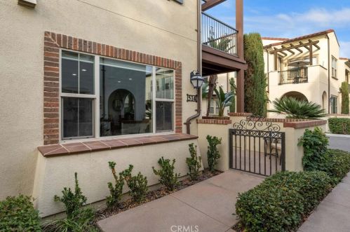 514 Melrose St, Anaheim CA  92805-4710 exterior