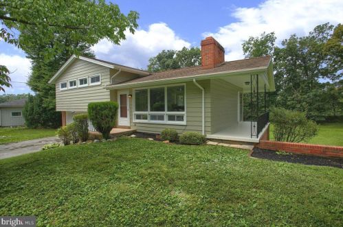 5900 Longview Rd, Harrisburg, PA 17112-3131