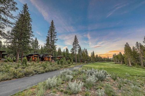 11531 Ghirard Rd, Truckee CA  96161-2776 exterior