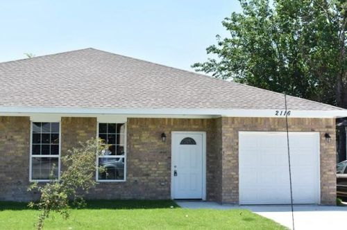 2116 Grayson Ave, Fort Worth TX  76106-6652 exterior