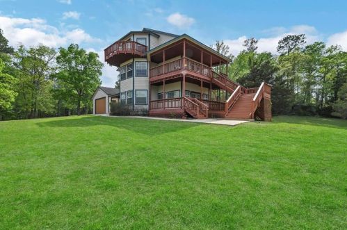 401 Paradise Dr, Stephen Creek, TX 77331-6343