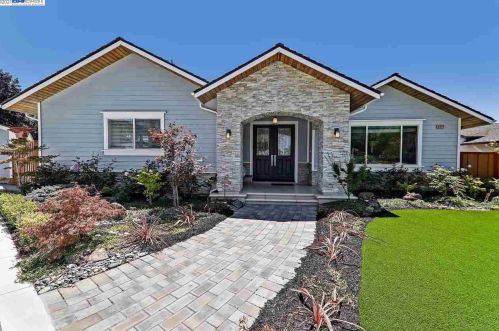 6802 Montcalm Ave, Newark, CA 94560-2345