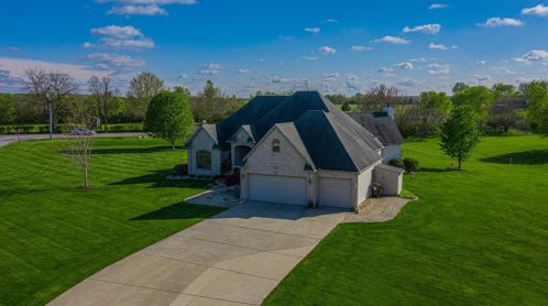11240 Oregon Ln, Crown Point, IN 46307-9707