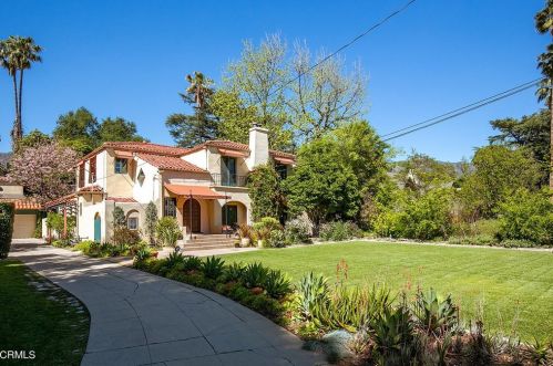 1201 New York Dr, Altadena, CA 91001-3145
