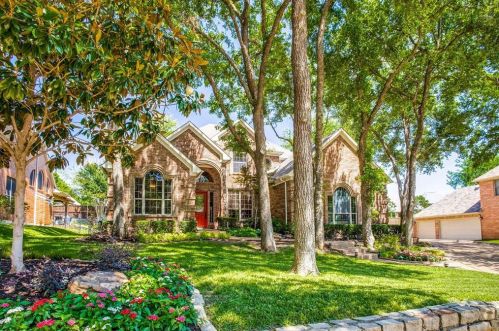 2004 Woodland Blvd, Lewisville, TX 75022-8427