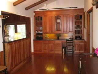377 Stanwich Rd, Greenwich CT  06830-3525 exterior